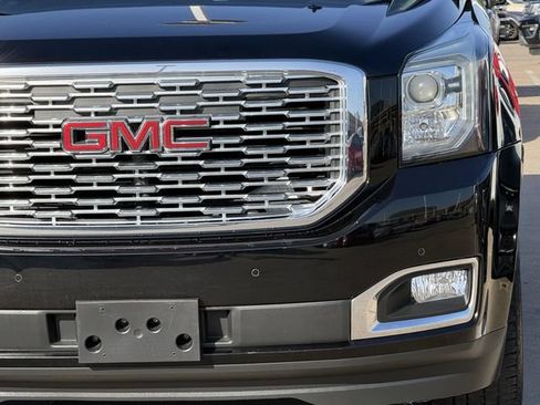 Used 2019 GMC Yukon XL Denali w/ Denali Ultimate Package RWD image 8