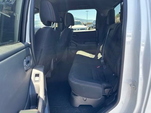 Used 2026 Nissan Frontier PRO-4X AWD/4WD image 13
