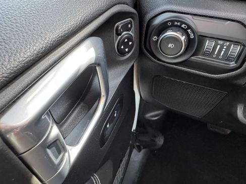 Used 2021 Jeep Wrangler Unlimited Sahara AWD/4WD image 25