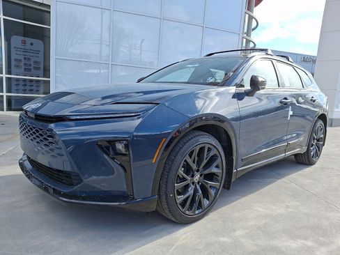 New 2026 Toyota Crown Signia image 2