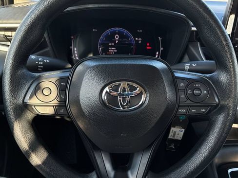 Used 2026 Toyota Corolla LE FWD image 21