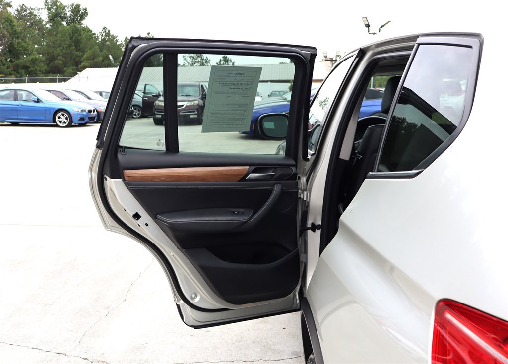 Used 2011 BMW X3 xDrive28i AWD/4WD image 27