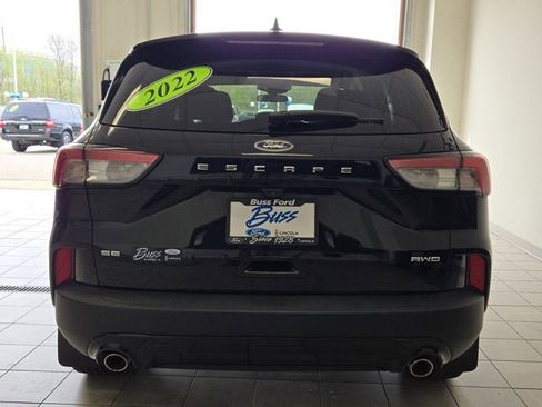 Used 2022 Ford Escape SE w/ SE Sport Appearance Package image 11