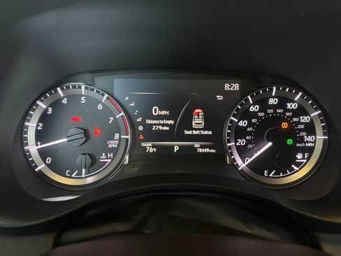 Used 2023 Toyota Highlander XLE FWD image 14