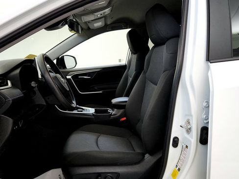 Certified 2025 Toyota RAV4 XLE AWD/4WD image 25