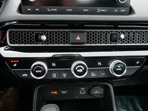 Certified 2022 Honda Civic EX image 23