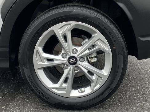 Used 2023 Hyundai Kona SEL w/ Cargo Package image 7