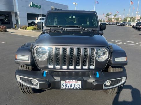 Used 2022 Jeep Wrangler Unlimited Sahara AWD/4WD image 7