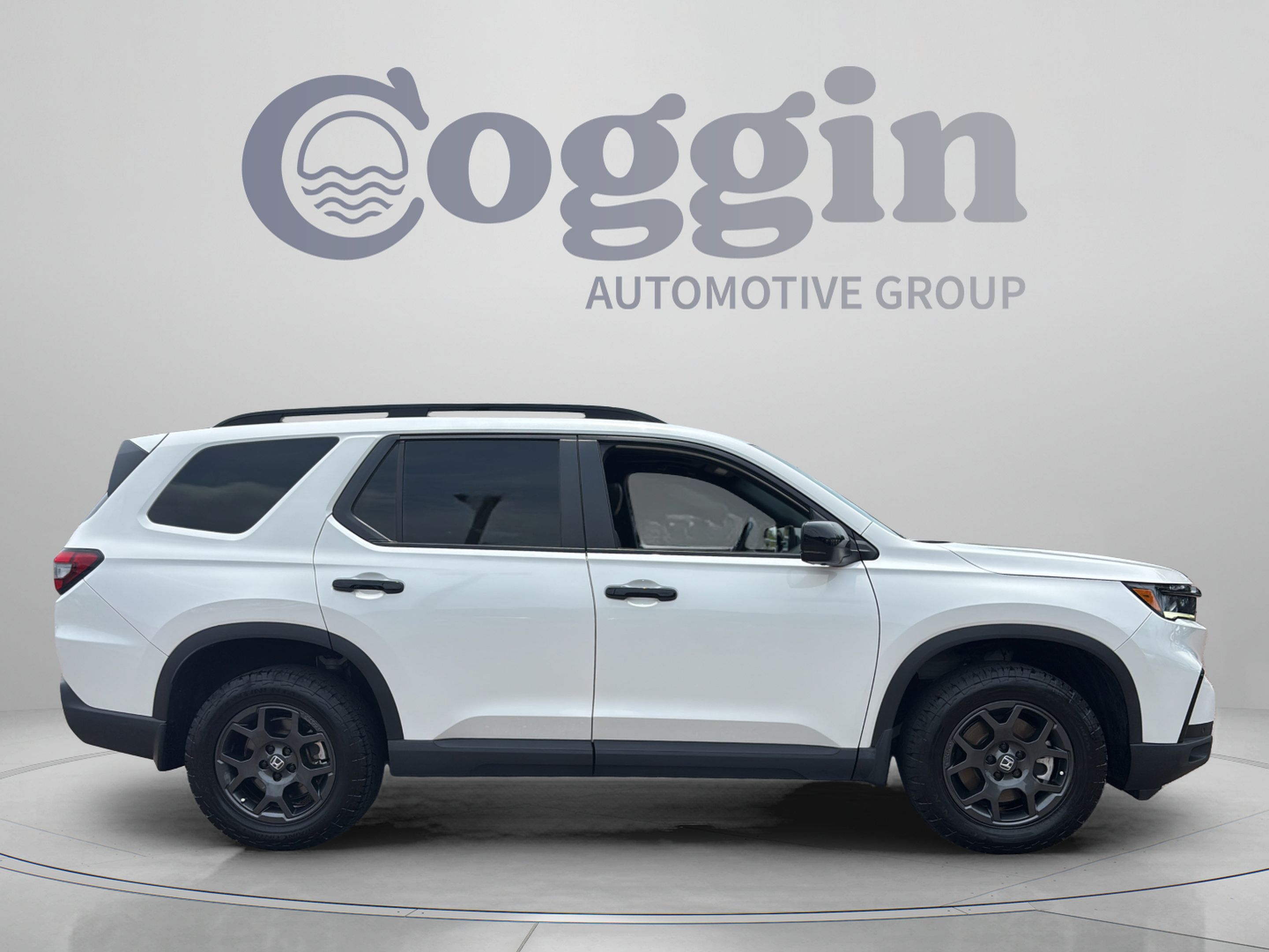 Certified 2025 Honda Pilot TrailSport image 6