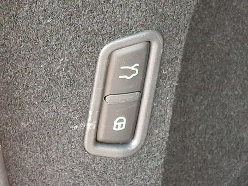Used 2022 Maserati Levante Modena S AWD/4WD image 31