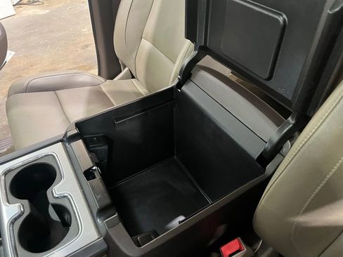 Used 2018 GMC Sierra 1500 SLT AWD/4WD image 14