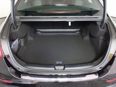 Certified 2025 Mercedes-Benz E 350 4MATIC Sedan image 9