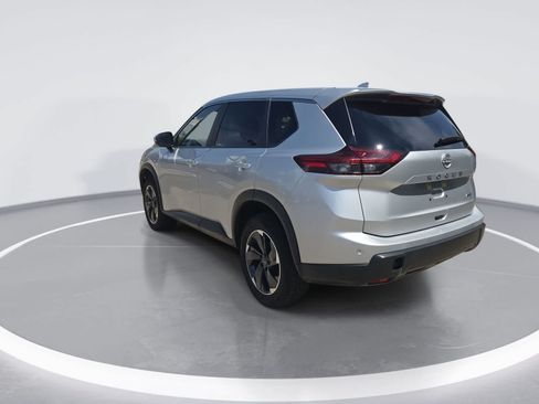 Used 2025 Nissan Rogue SV AWD/4WD image 6