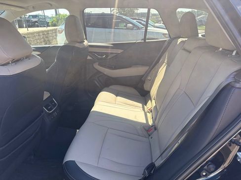 Used 2025 Subaru Outback Limited w/ Tech Package 2 AWD/4WD image 6