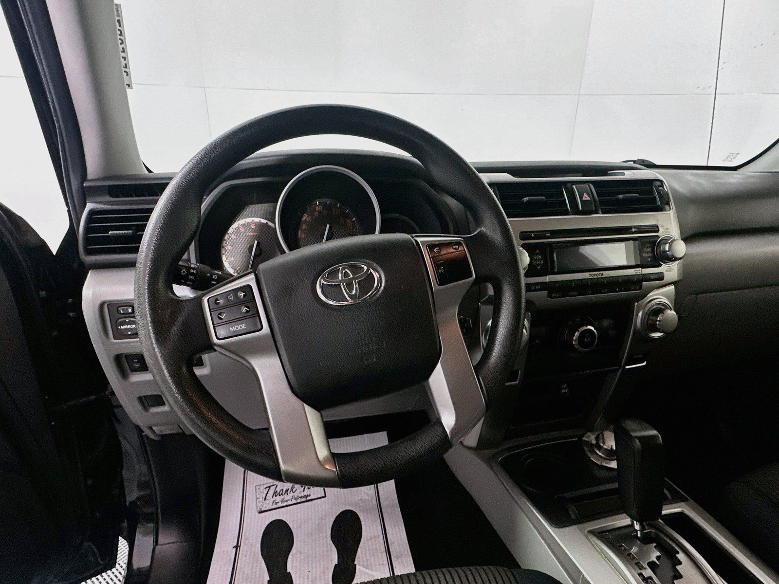 Used 2013 Toyota 4Runner SR5 AWD/4WD image 11