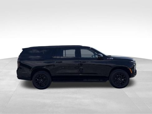Used 2026 Chevrolet Suburban Z71 w/ Comfort Package AWD/4WD image 26