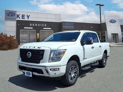 Used 2021 Nissan Titan SV w/ SV Convenience Package