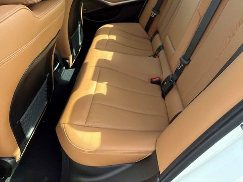 Used 2023 BMW 330i Sedan w/ M Sport Package RWD image 12