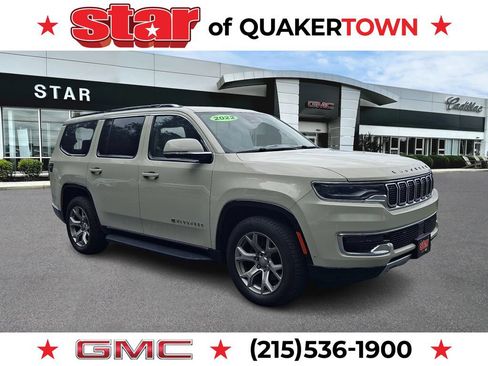 Used 2022 Jeep Wagoneer Series II AWD/4WD image 1