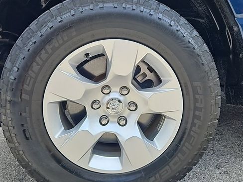 Used 2022 RAM 1500 Lone Star image 9