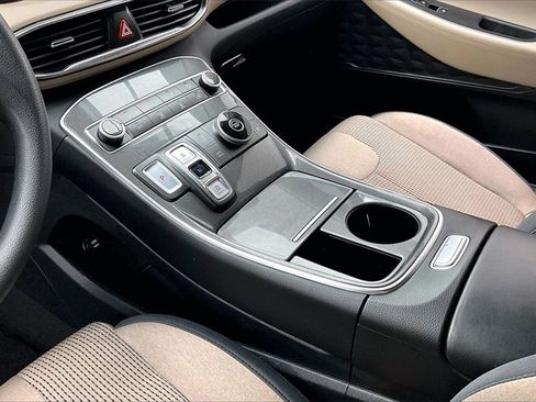 Used 2023 Hyundai Santa Fe SE image 15