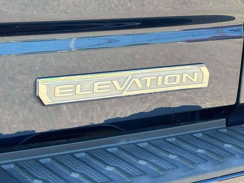 Used 2022 GMC Sierra 1500 Elevation AWD/4WD image 32