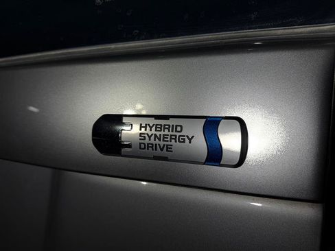 Used 2012 Toyota Prius Plug-In Hybrid image 20