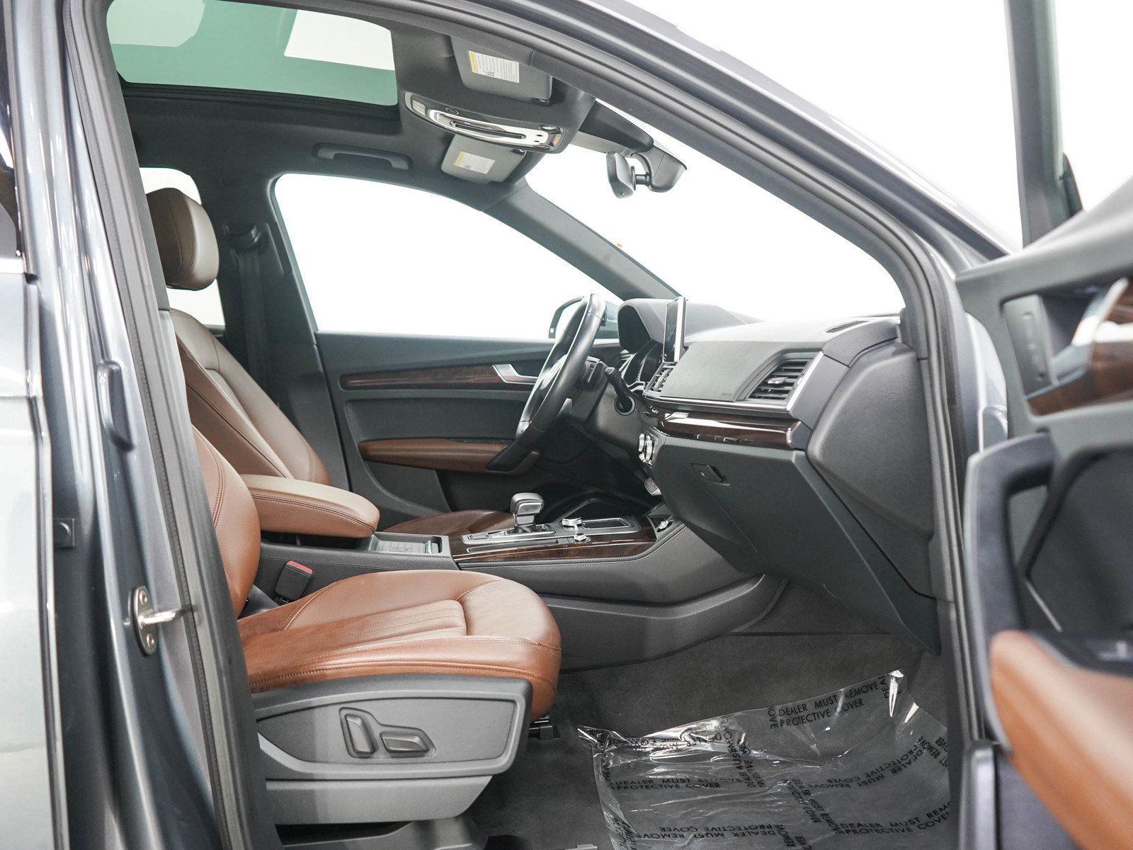 Used 2020 Audi Q5 2.0T Premium Plus w/ Premium Plus Package AWD/4WD image 11