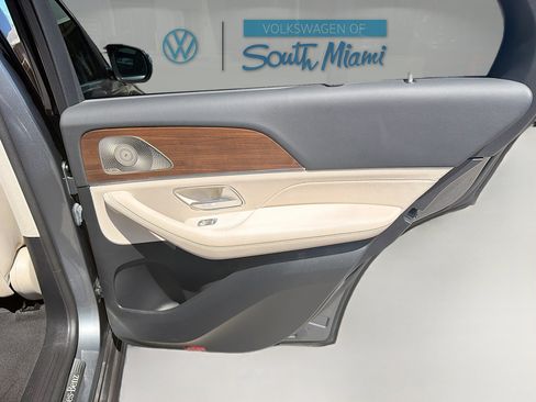 Used 2021 Mercedes-Benz GLE 350 4MATIC w/ Premium Package image 31