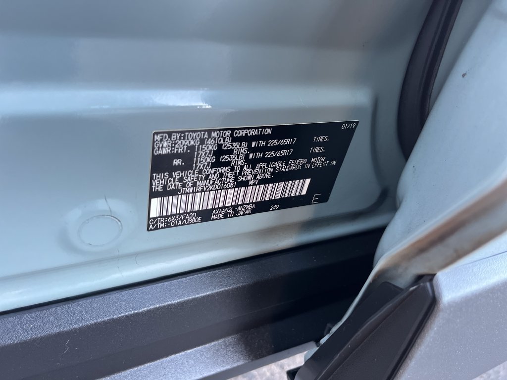 Used 2019 Toyota RAV4 XLE w/ Convenience Package FWD image 30