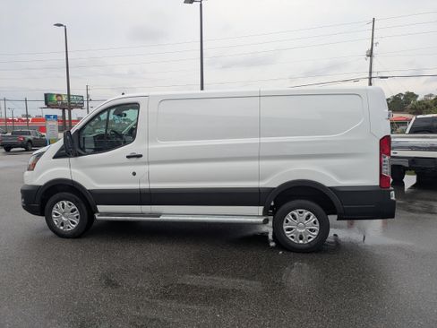 Used 2025 Ford Transit 250 Low Roof w/ Exterior Upgrade Package RWD image 7