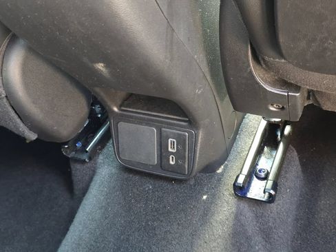 Used 2020 Buick Encore GX Select w/ Experience Buick Package AWD/4WD image 27