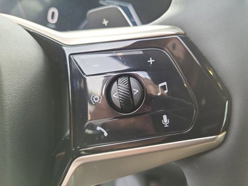 Used 2025 BMW X3 xDrive30i w/ Premium Package image 28