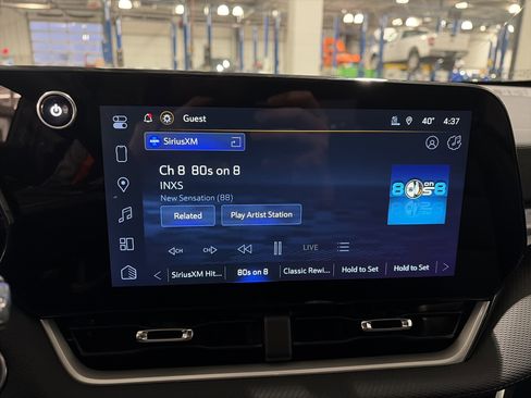 New 2026 Chevrolet Equinox LT w/ Convenience Package II image 19