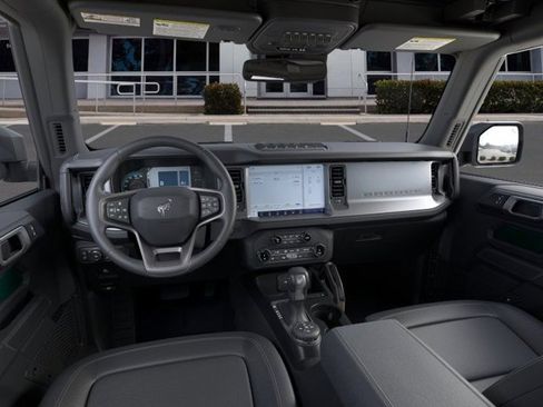 New 2025 Ford Bronco Badlands image 9