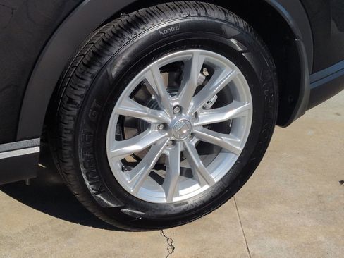 Used 2025 Honda CR-V EX image 12