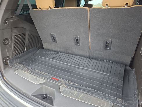 Used 2021 Chevrolet Tahoe Premier AWD/4WD image 32