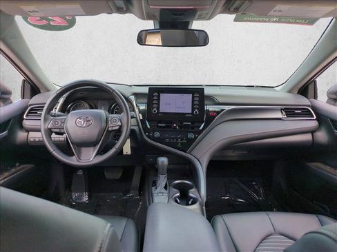 Used 2023 Toyota Camry SE FWD image 16