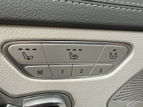 Used 2015 Mercedes-Benz S 550 Sedan image 32
