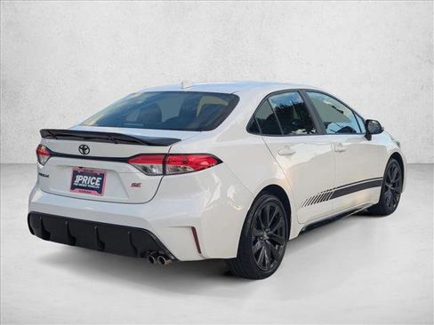 Used 2024 Toyota Corolla SE FWD image 5
