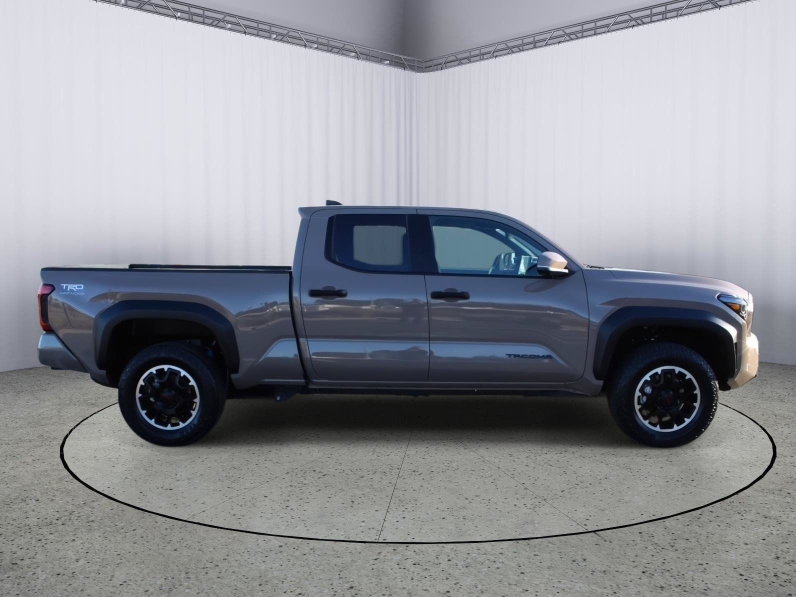 Certified 2026 Toyota Tacoma TRD Off-Road w/ TRD Off Road Premium Package AWD/4WD image 9