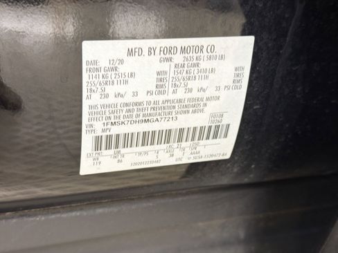 Used 2021 Ford Explorer XLT RWD image 18