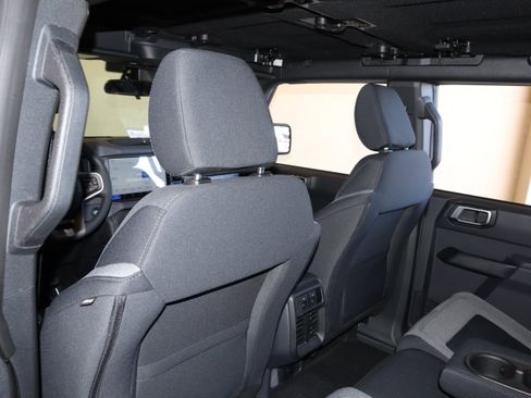 New 2025 Ford Bronco 4-Door image 35
