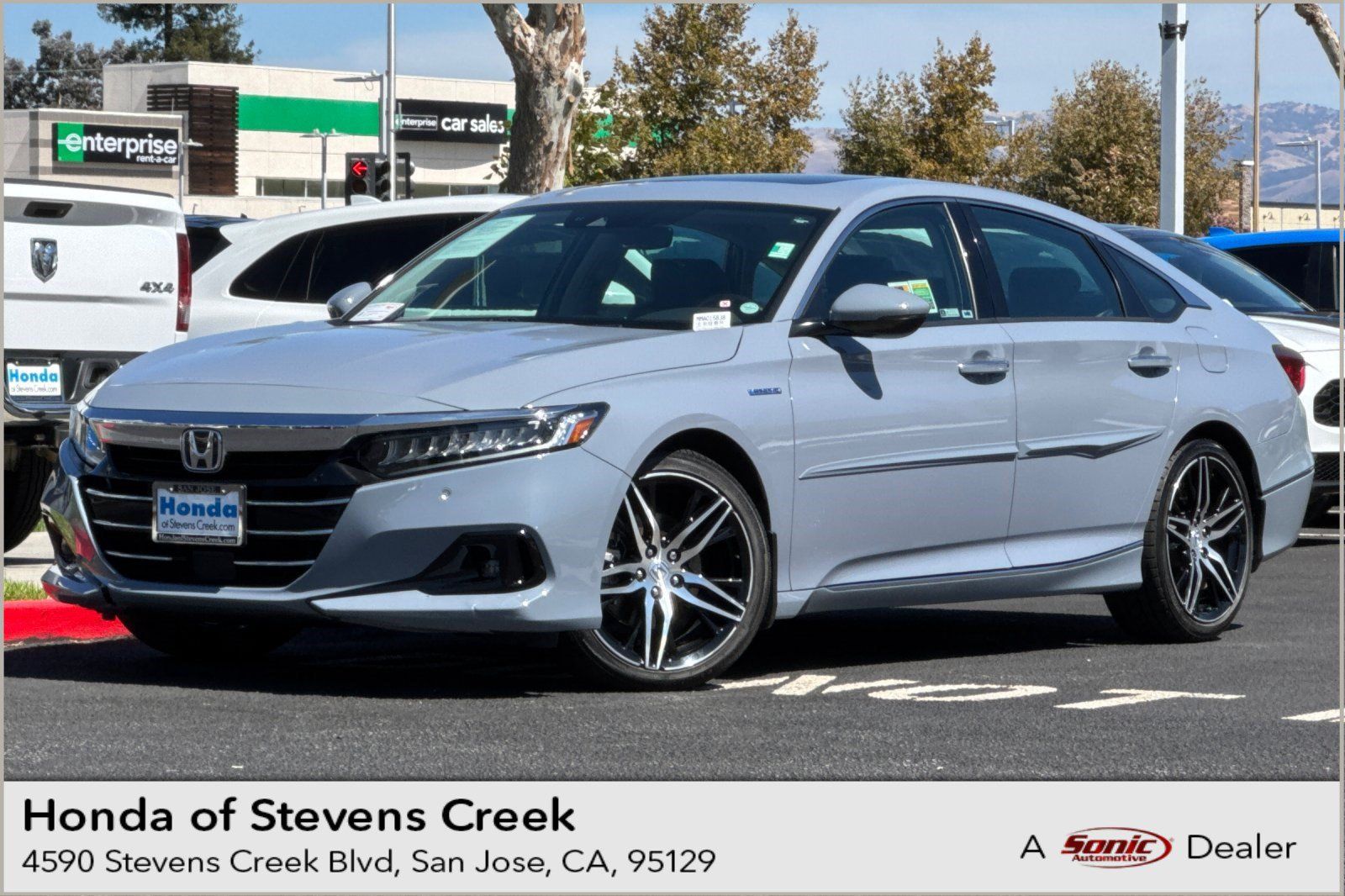 Used 2021 Honda Accord Touring image 1