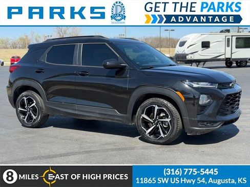 Used 2021 Chevrolet TrailBlazer RS w/ Technology Package FWD image 1
