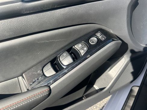 New 2025 Nissan Altima 2.5 SR w/ SR Premium Package image 11