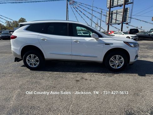 Used 2020 Buick Enclave Essence image 5