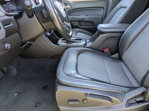Used 2019 Chevrolet Colorado Z71 RWD image 16
