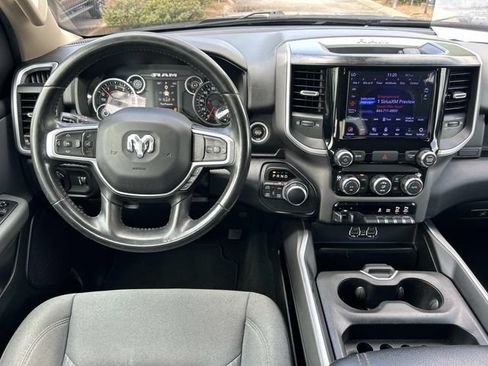 Used 2020 RAM 1500 Big Horn AWD/4WD image 15