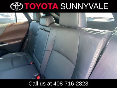 Used 2023 Toyota Venza XLE AWD/4WD image 5
